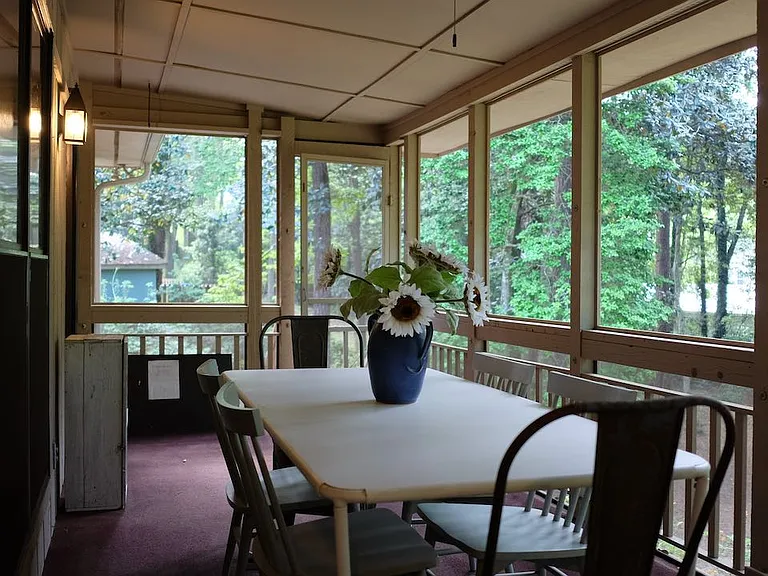 507 Sherwood Ln — Photo 10