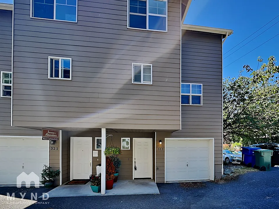 323 NW 103rd St