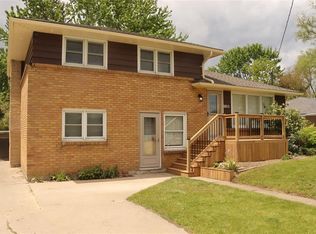 1053 Indian Rd N, Sarnia, ON N7V 4C4