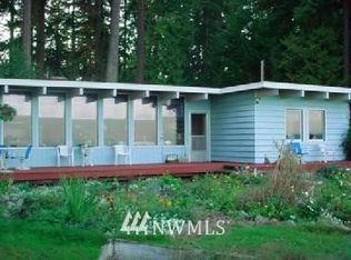6319 S Wilson Pl, Clinton, WA 98236