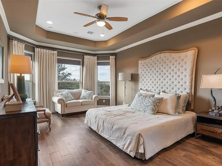 273 Jacksdaw Dr — Photo 5