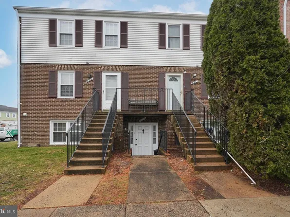 1021 Brixton Ct, Sterling, VA 20164