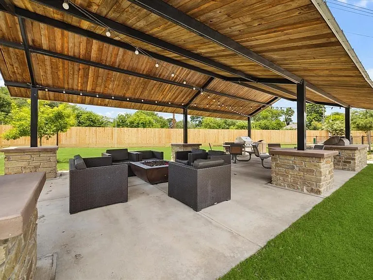 5502 Cuerta St — Photo 23