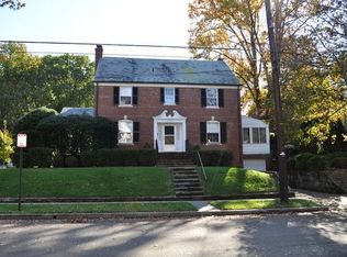 4800 Sedgwick St NW, Washington, DC 20016