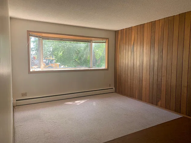 1 Bedroom Pet Friendly Apartments at Bridgeview!! — Photo 2