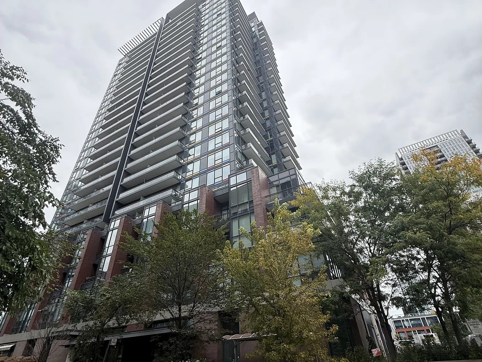 1 bed, $2,000 — Photo 1