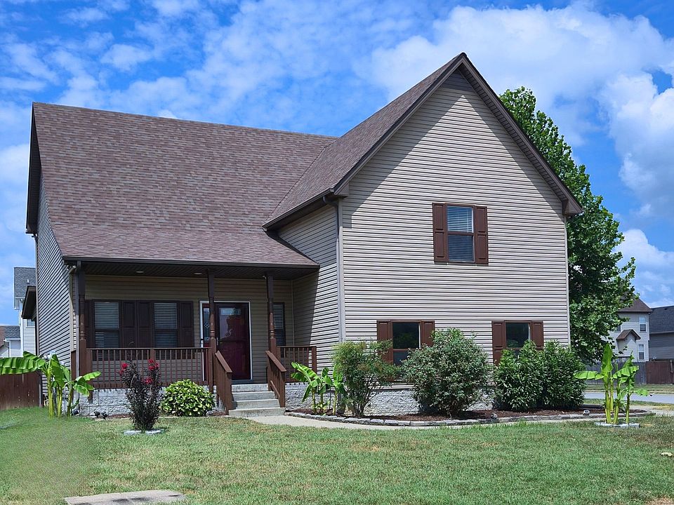 1st image of 696 Sly Fox Dr
