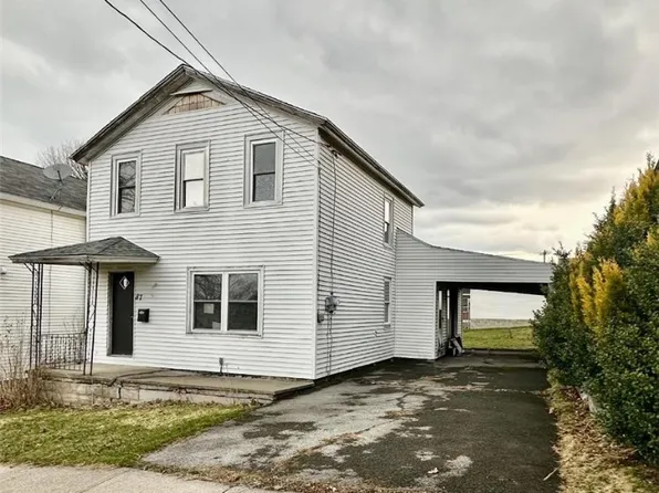 87 W 9th St, Oswego, NY 13126