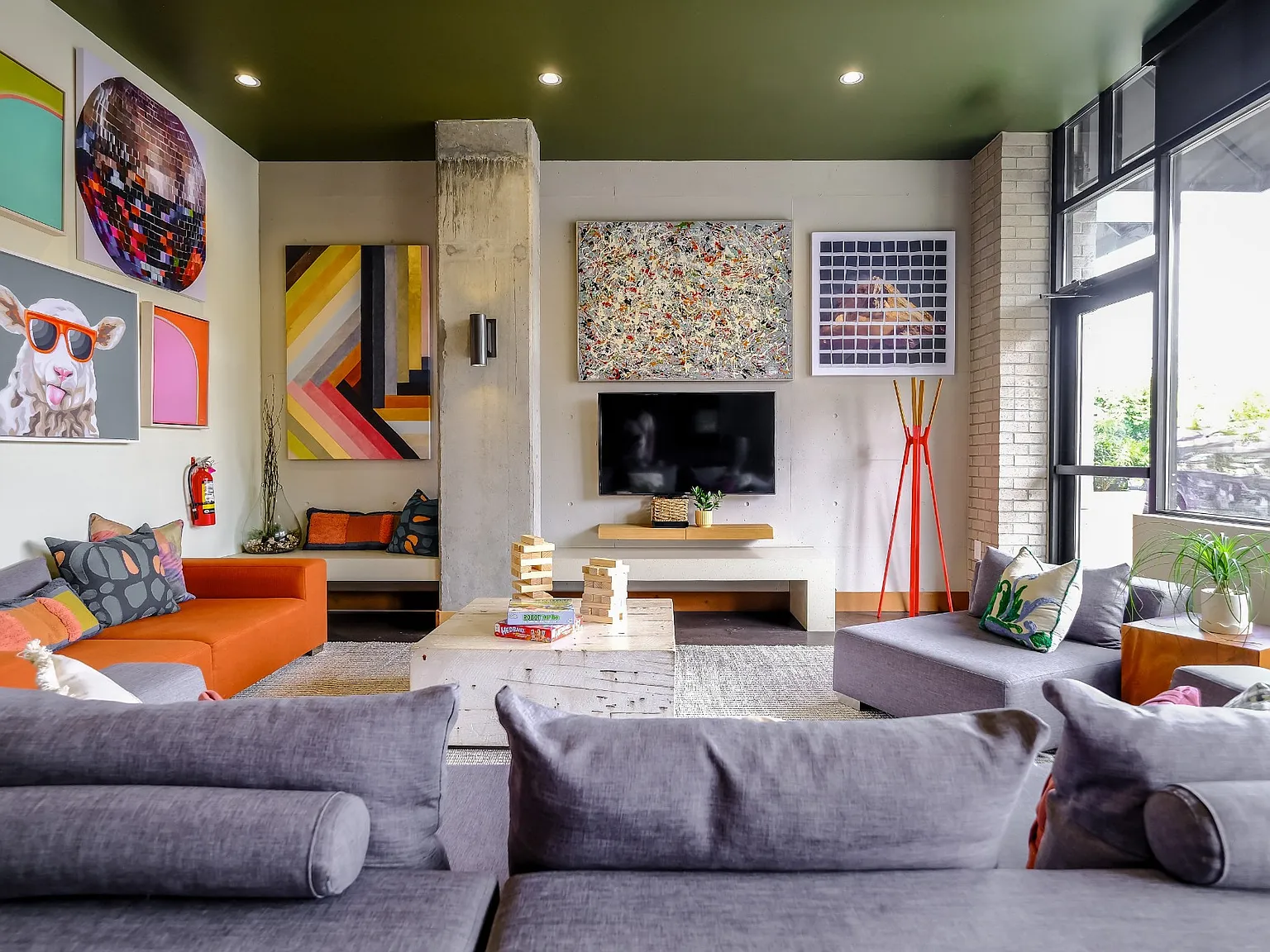 Elan Redmond — Photo 3