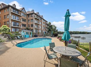 4001 Monona Dr APT 204, Monona, WI 53716