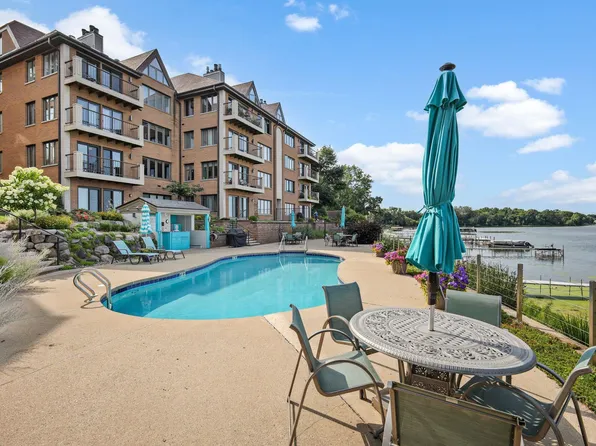 4001 Monona Dr APT 204, Monona, WI 53716