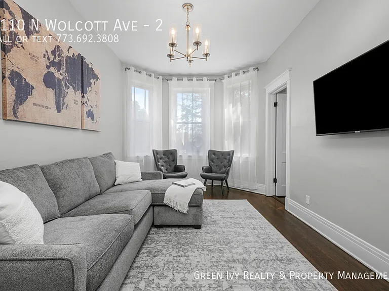 1110 N Wolcott Ave #2 — Photo 2