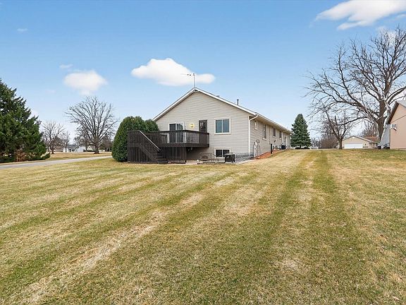 5th image of 1210 Lake Summerset Rd