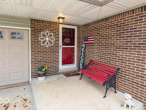 4th image of 115 King Arthur Dr