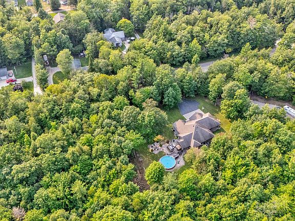4th image of 268 N County Road 441