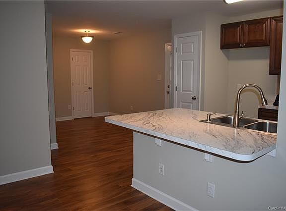 4th image of 2005 Chadwell Ct