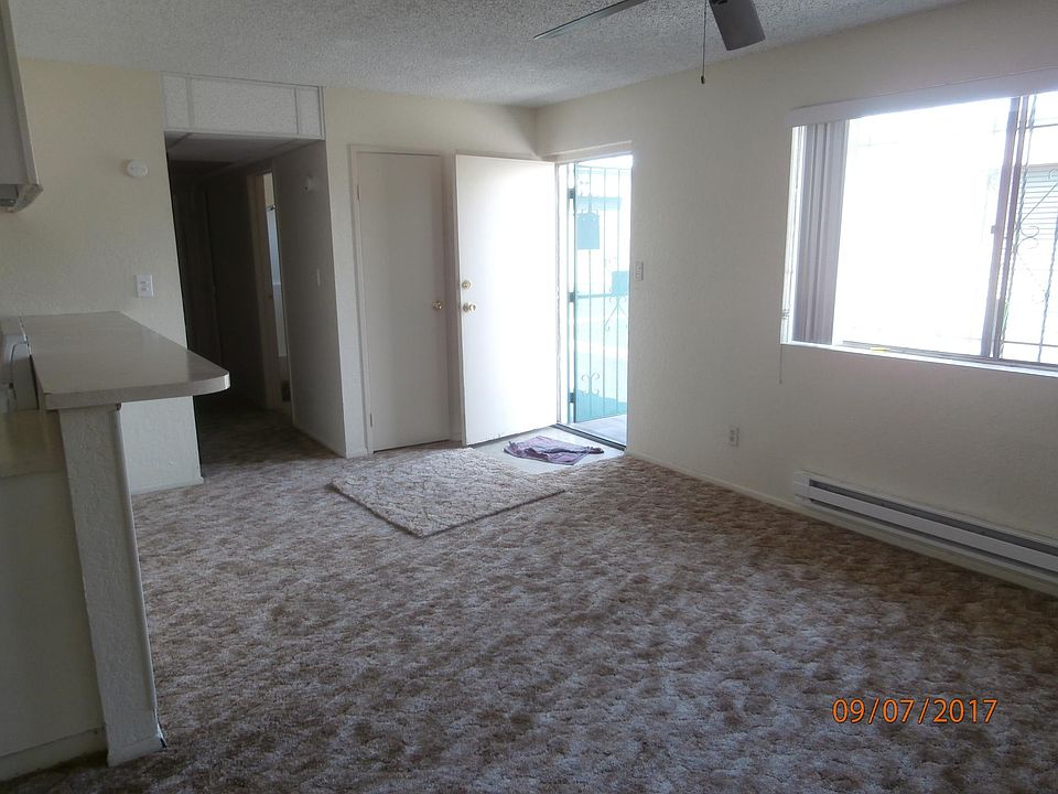 1st image of 14822 Lakewood Blvd Ste B