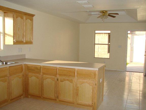 3rd image of 3021 Carson St APT D