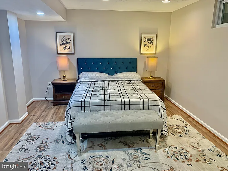 2104 Sayan Ct — Photo 24