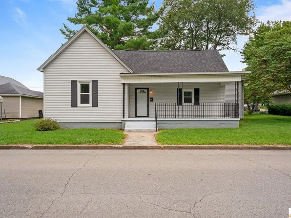 111 Comer Ave, Horse Cave, KY 42749