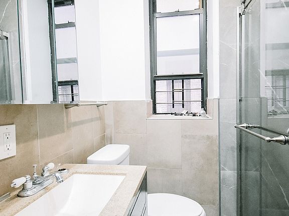 5th image of 188 Claremont Ave APT 1