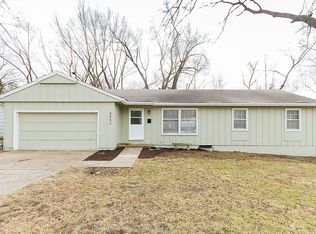 8542 Russell St, Overland Park, KS 66212