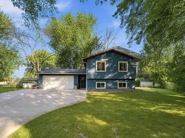 176 Cottonwood Ct, Stillwater, MN 55082