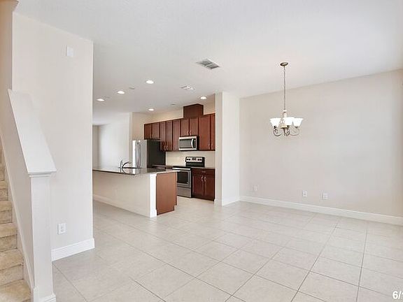 3rd image of 6555 Calamondin Dr