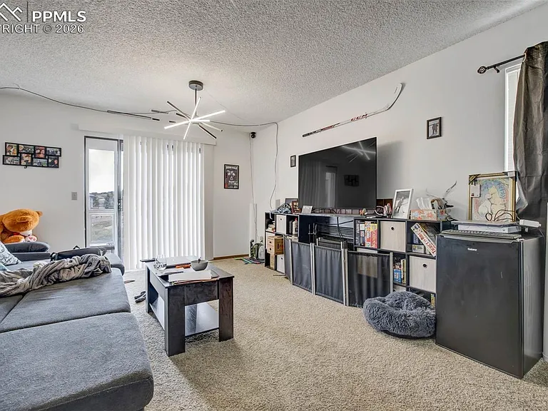 6935 Peyote Way #B — Photo 4