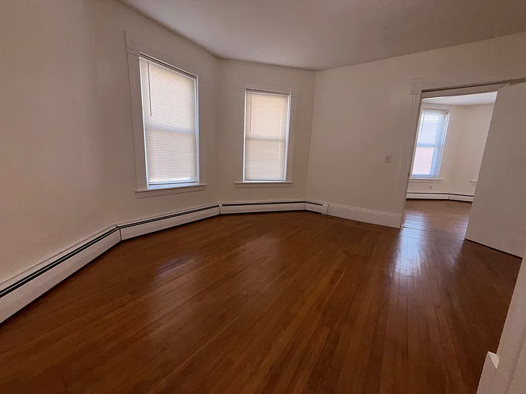 37-39 Alvarado Ave #1 — Photo 3