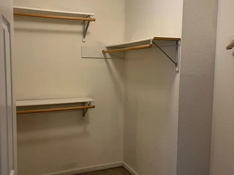 101 Amazon Dr — Photo 14