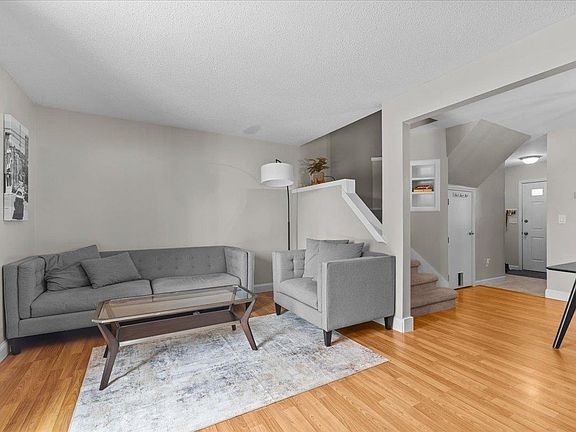 2nd image of 200 Acorn Drive #204