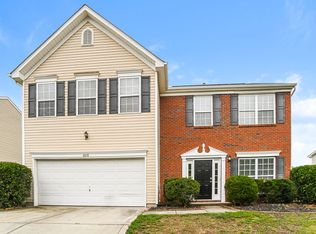 4419 Golden View Dr, Charlotte, NC 28278