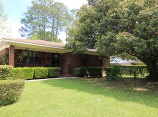 126 Edgewood Dr, Alma, GA 31510
