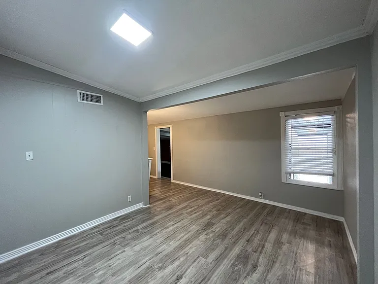 3309 Mahan Dr — Photo 8
