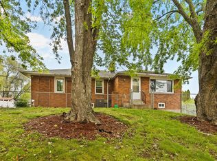 2545 70th St E, Inver Grove Heights, MN 55076