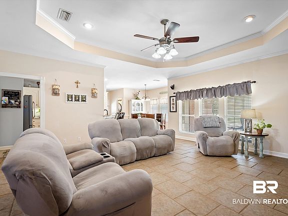 5th image of 11665 Waterford Dr