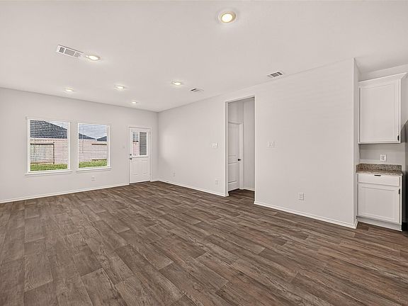 3rd image of 31218 Harp Ridge Dr