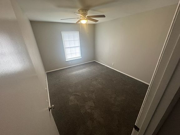 3rd image of 751 Chateau Dr