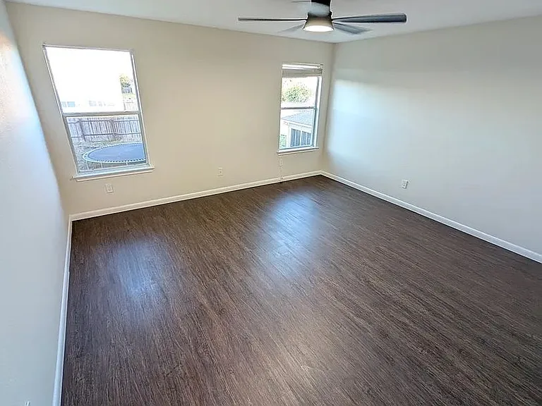 222 Phillips St — Photo 23