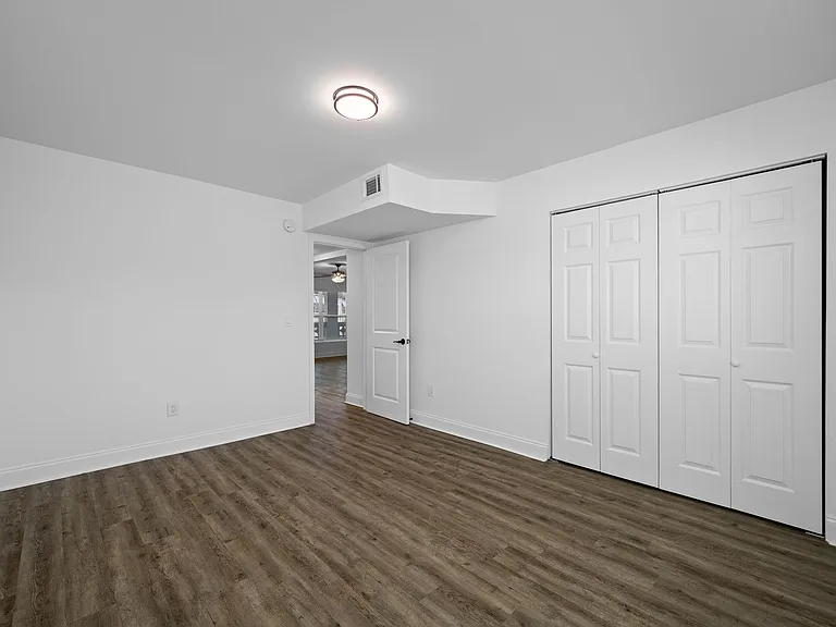 KC Flats Apartments — Photo 75