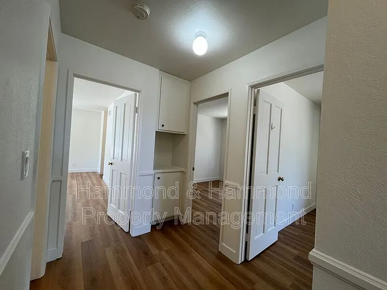 21812 Vintage St — Photo 14