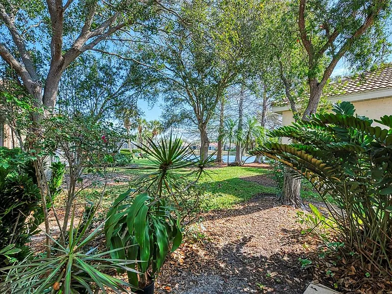 5271 Highbury Cir — Photo 42