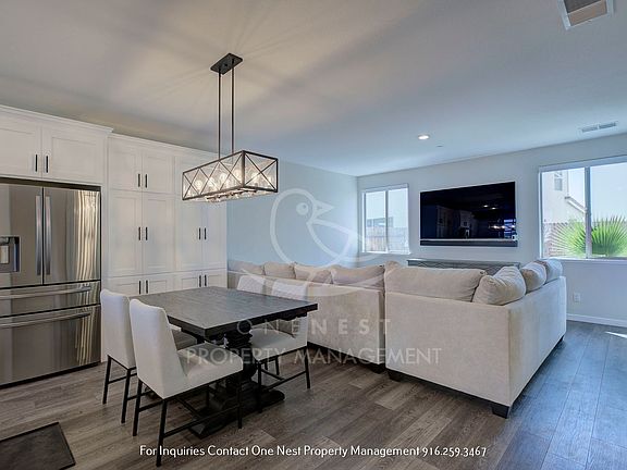 2nd image of 212 Le Bourget Cir