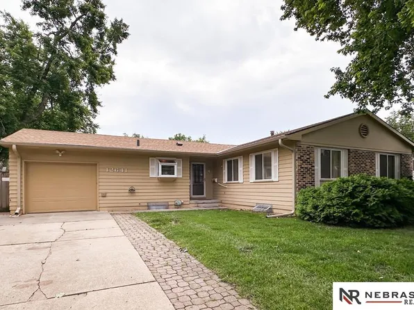 12641 Westwood Ln, Omaha, NE 68144