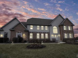 2512 Willow Creek Rd, McHenry, IL 60050