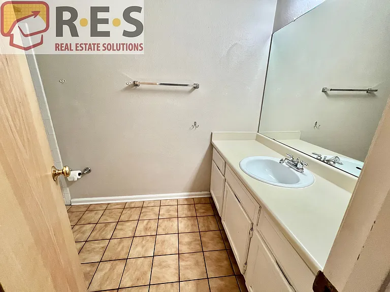441 Wright St #322 — Photo 16