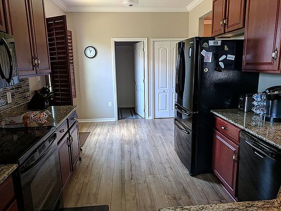 4th image of 5810 Dornich Dr