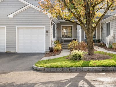 19 Club Court, Pleasantville, NY, 10570