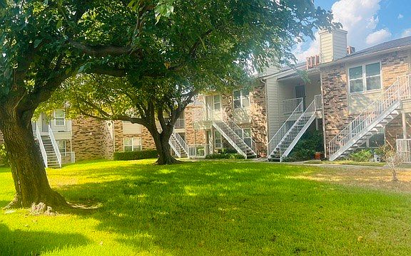 2nd image of 2200 Trinity Mills Rd #313